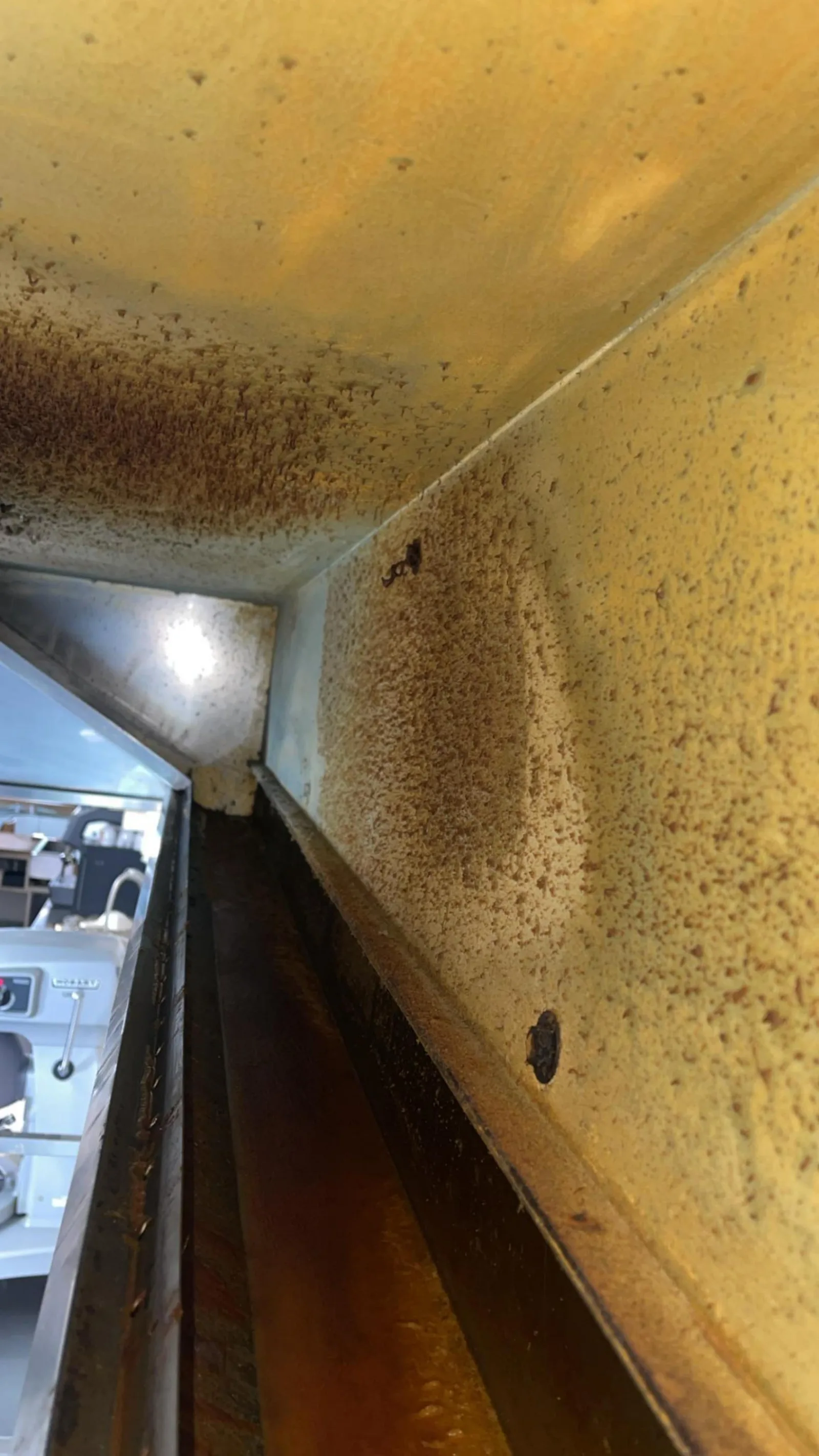 Rand afzuigkap voor reiniging, geel vet