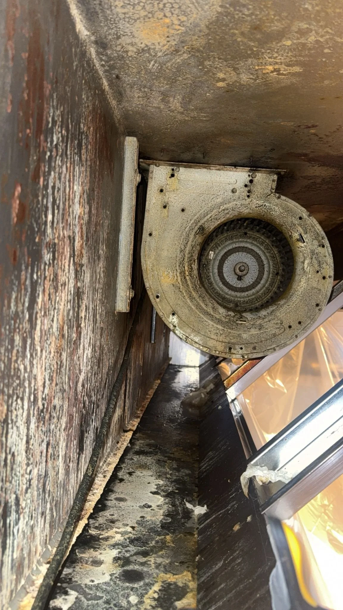 Ventilatormotor in afzuigkap voor reiniging, vervet